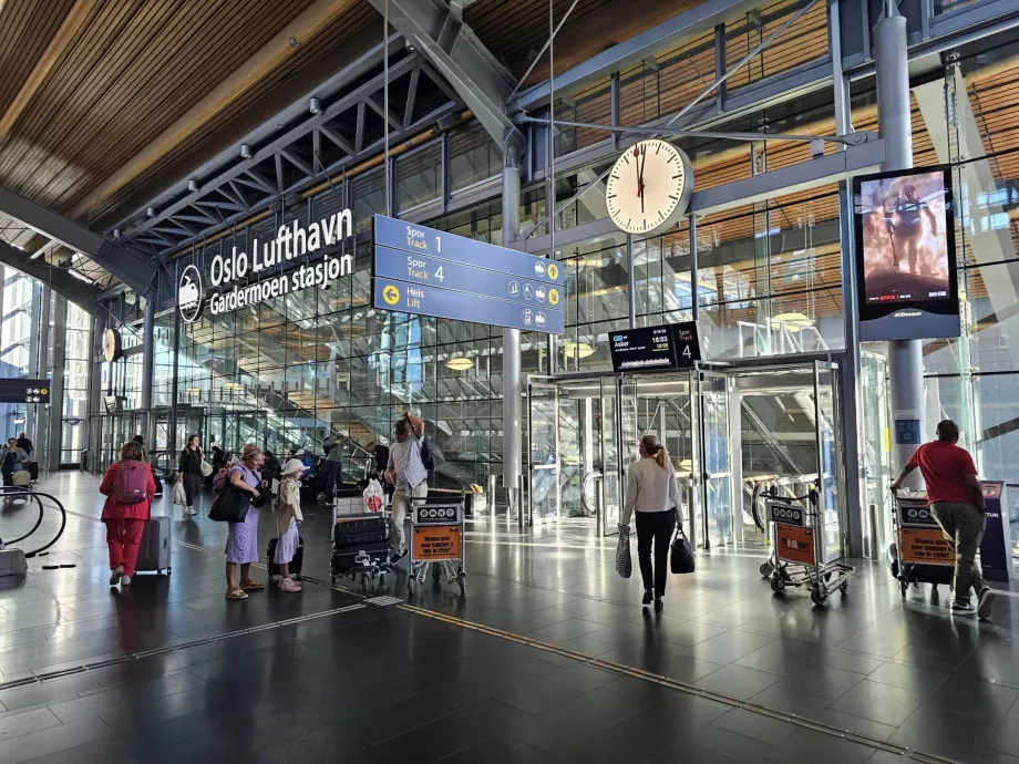 arrivo all'aeroporto di Oslo