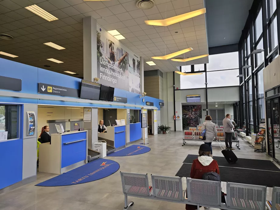 Sala check-in dell'aeroporto di Tartu