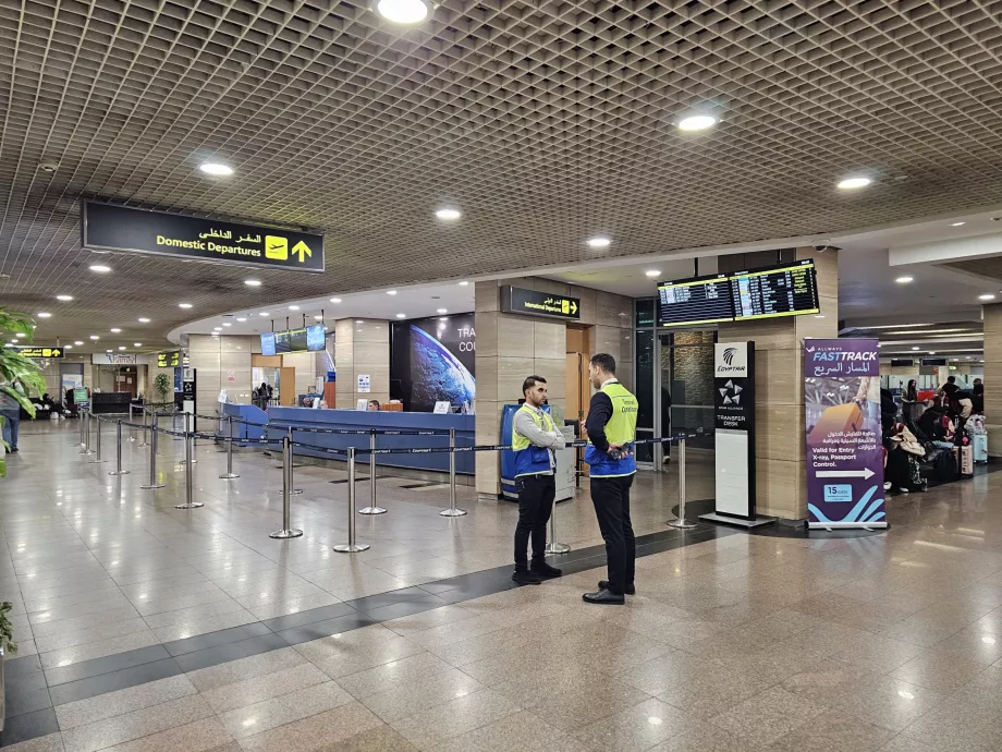 Collegamenti con voli nazionali e internazionali