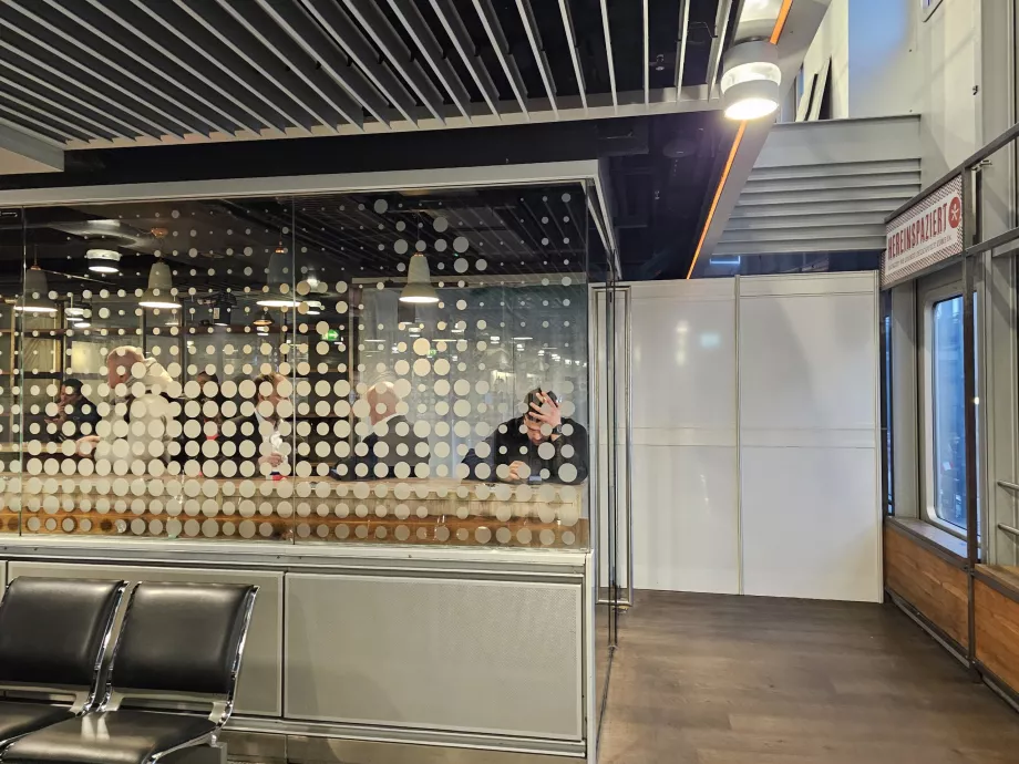 Sale fumatori nella zona di transito