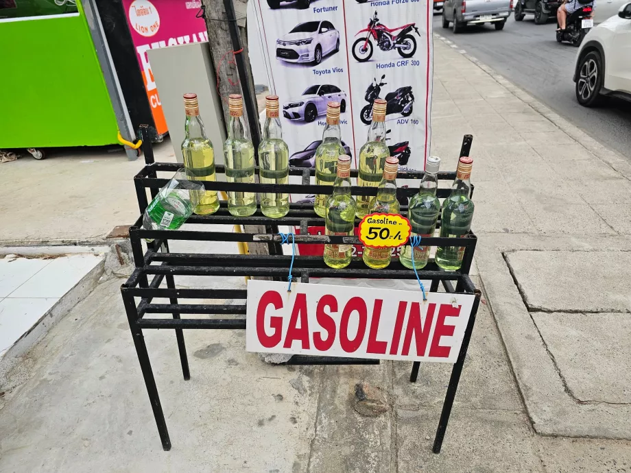 Vendita ambulante di benzina