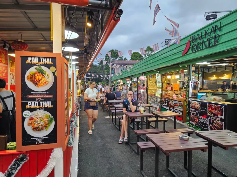 Mercato notturno di Lamai