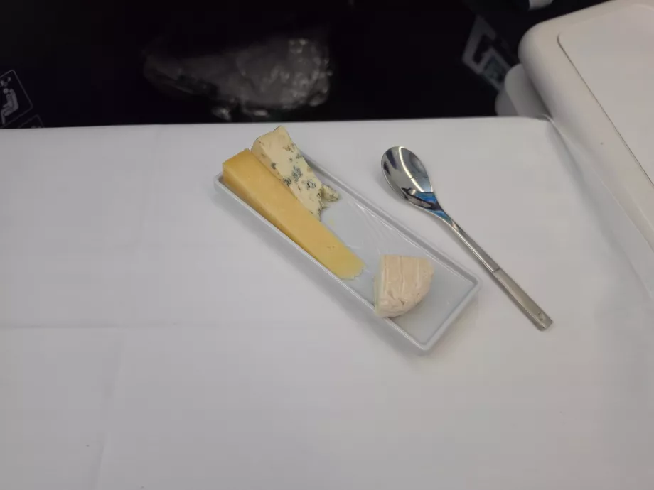 Pranzo: una selezione di formaggi