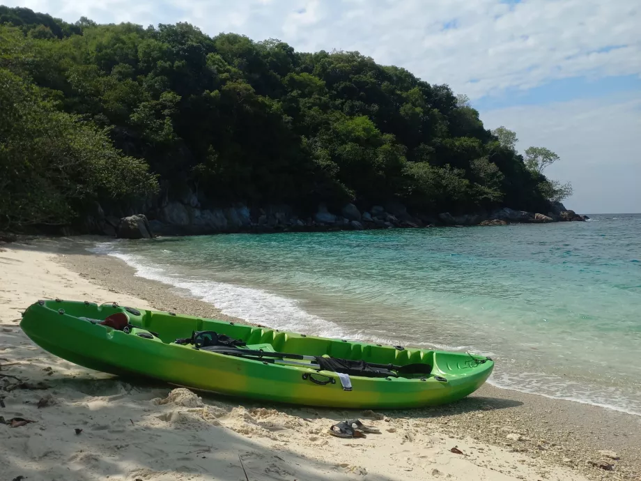 Flora Bay, Perhentiany, Malesia
