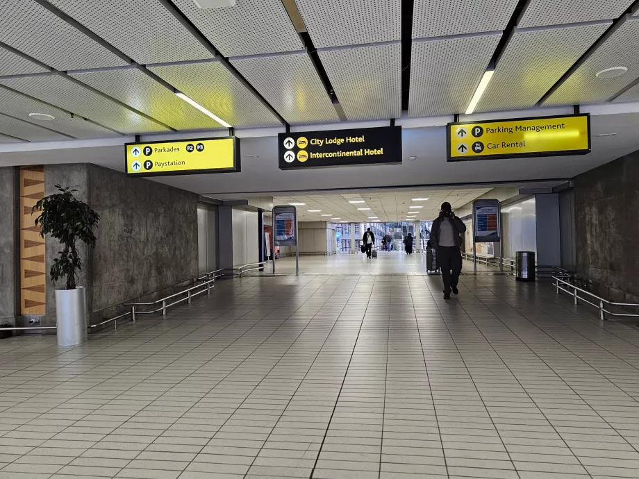 Indicazioni per il Parkade 2 (Uber, Bolt, Taxi)