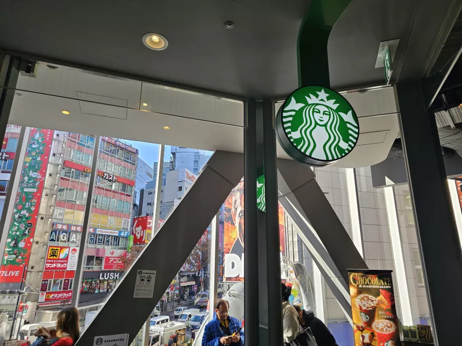 Starbucks a Shibuya