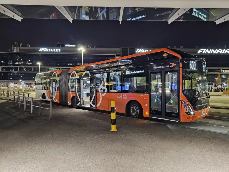 Fermata dell'autobus 600