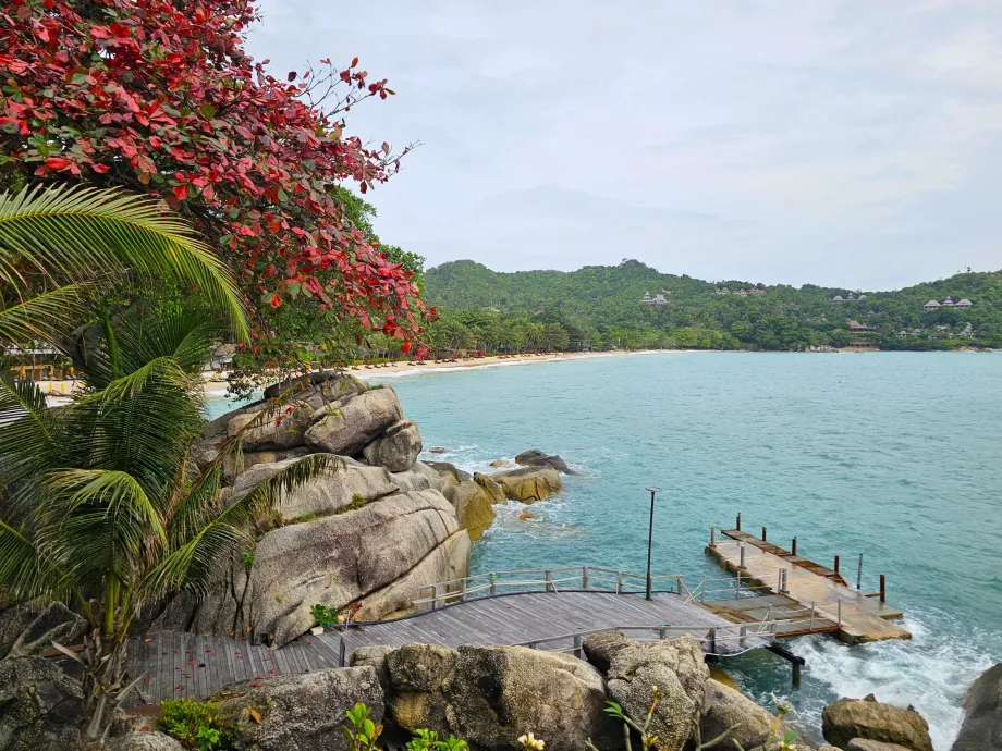 La costa intorno all'hotel