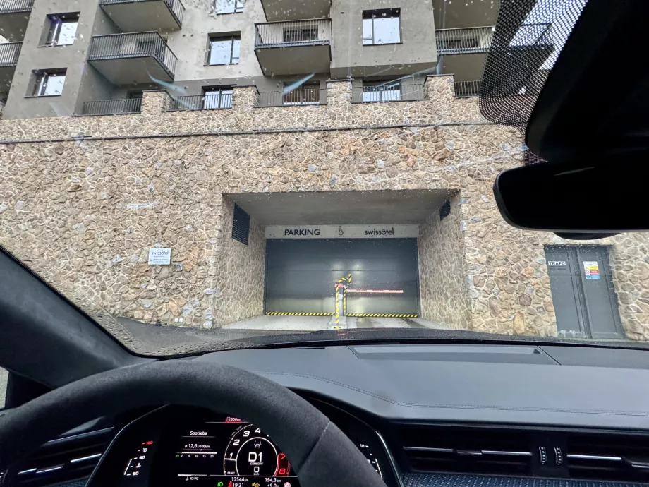 Ingresso al garage