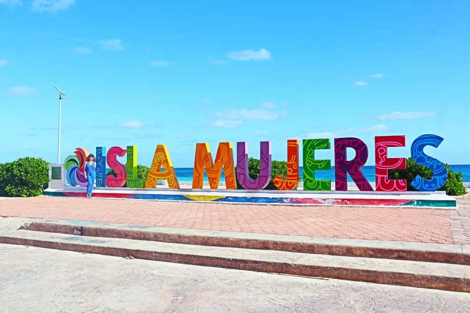 Cartello "Isla Mujeres"