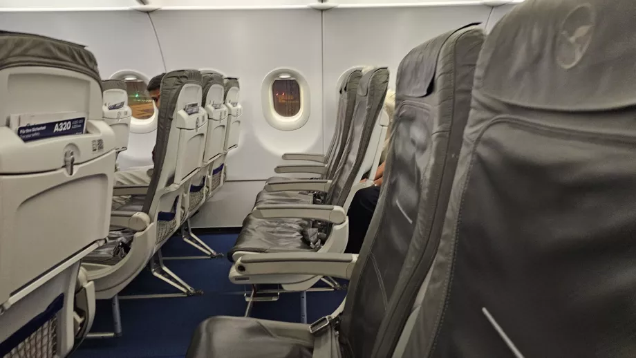 Classe economica, Airbus A320
