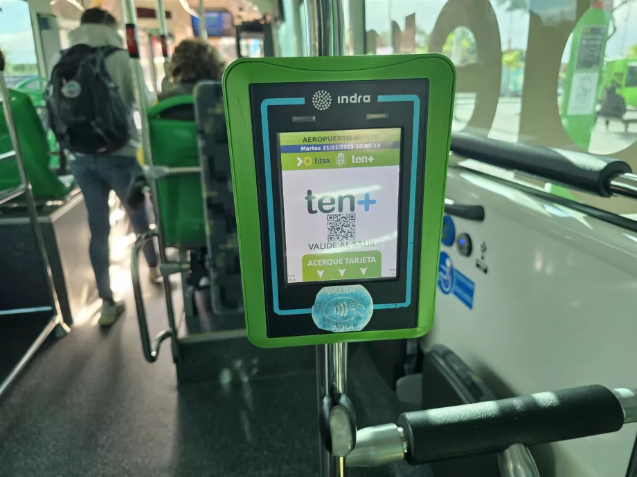 Validatore per il check-out quando si scende dall'autobus