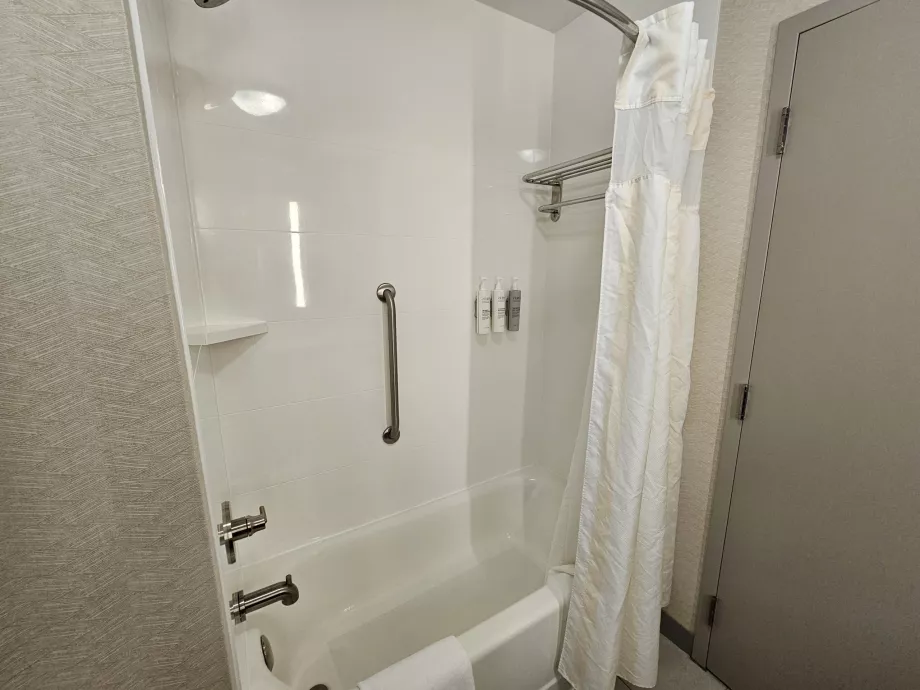 Hilton Garden Inn, bagno
