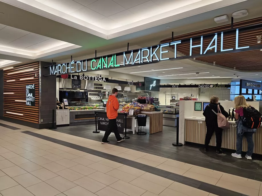 Food Court nella zona di transito