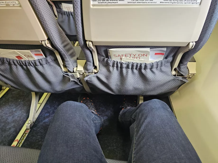 Spazio per le gambe nel Dash 8-200