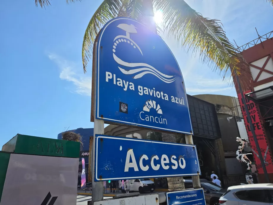 Playa Gaviota Azul, accesso pubblico