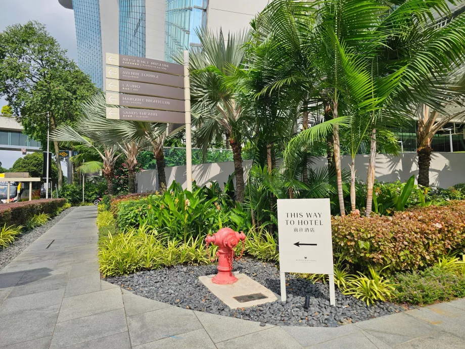 Indicazioni per la reception dell'hotel