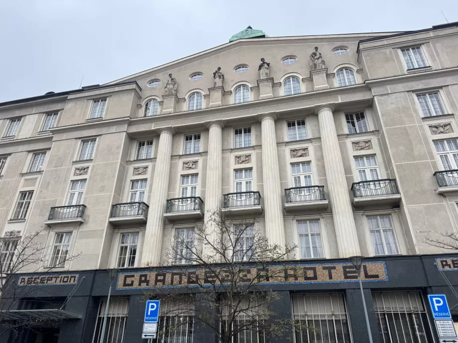 L'edificio dell'hotel