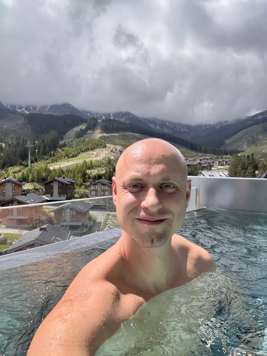 David in piscina