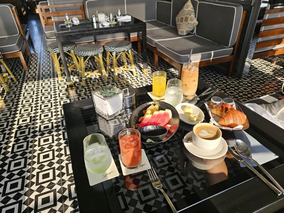 Prima colazione al Bar Spago