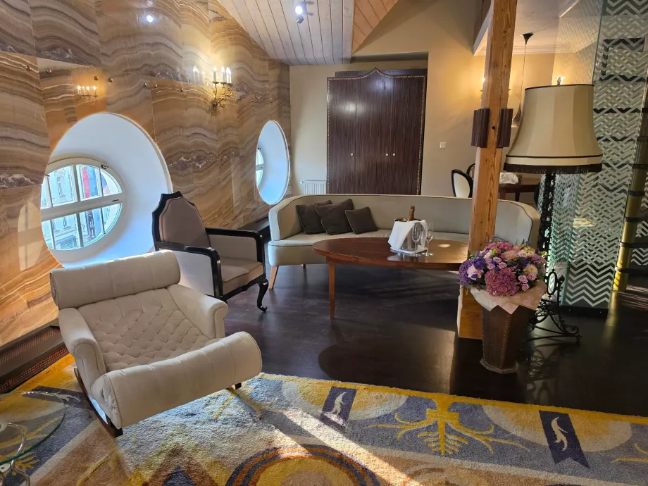 Soggiorno della suite Onyx Tower