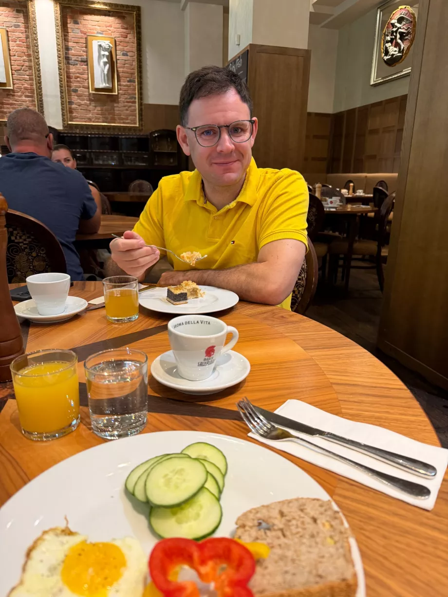 Sto facendo colazione al Grandezza Hotel