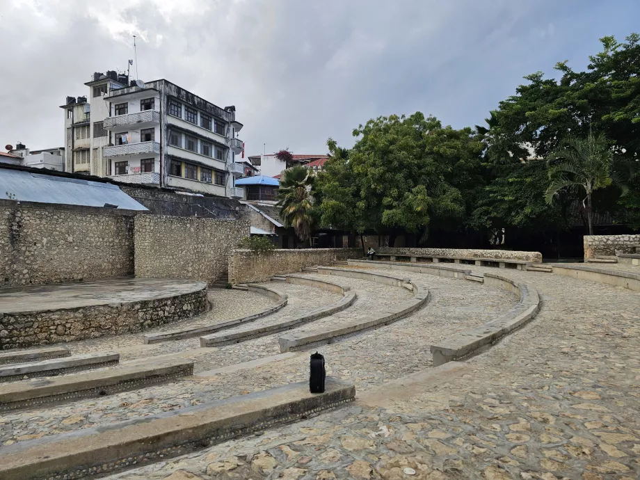 Forte Vecchio, anfiteatro