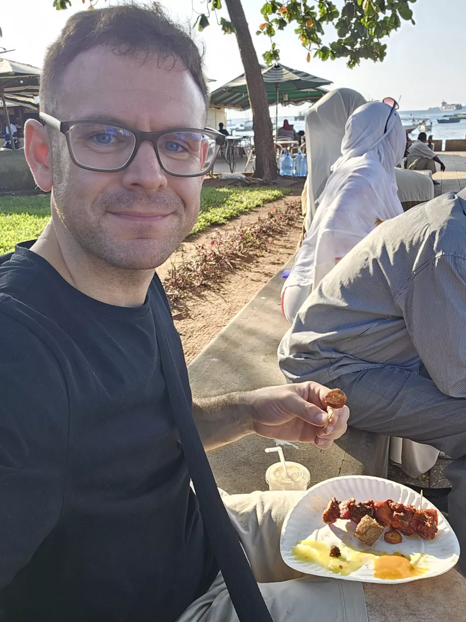 Io a cena nel parco Forodhani