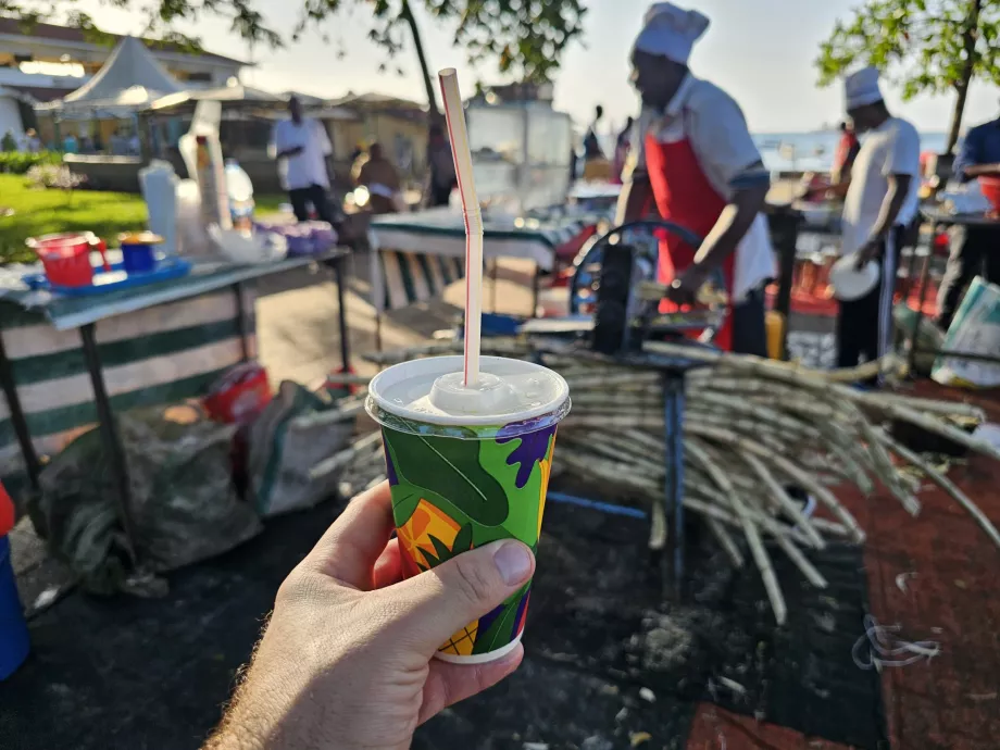 Succo di canna da zucchero