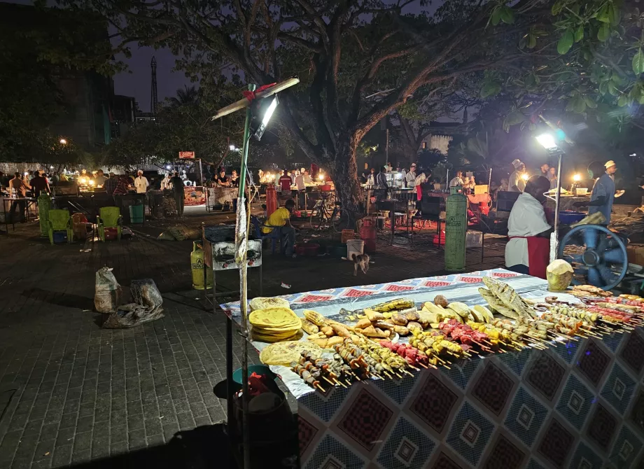 Mercato notturno di Forodhani