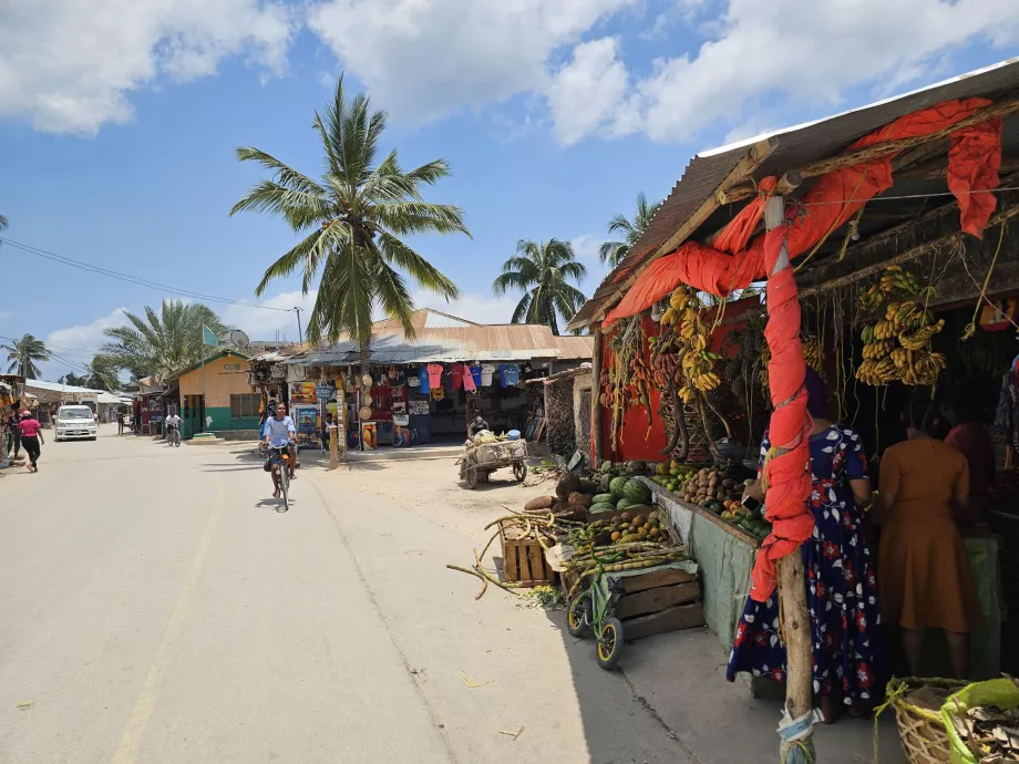 Nungwi, negozi