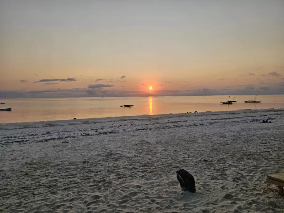 Alba a Jambiani
