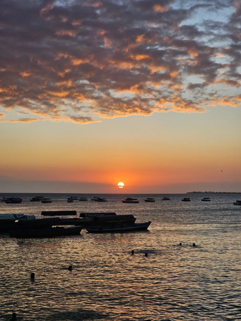 Tramonto dal lungomare di Forodhani