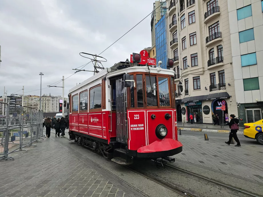 Tram storico di Taksim - Tünel