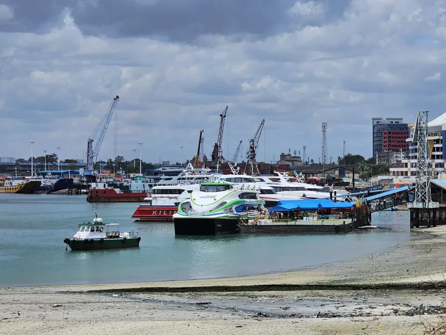 Porto di Dar es Salaam
