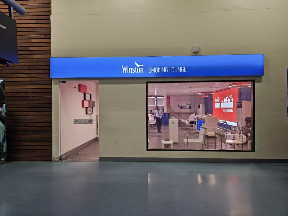 Sala fumatori, Terminal 3, sezione transiti