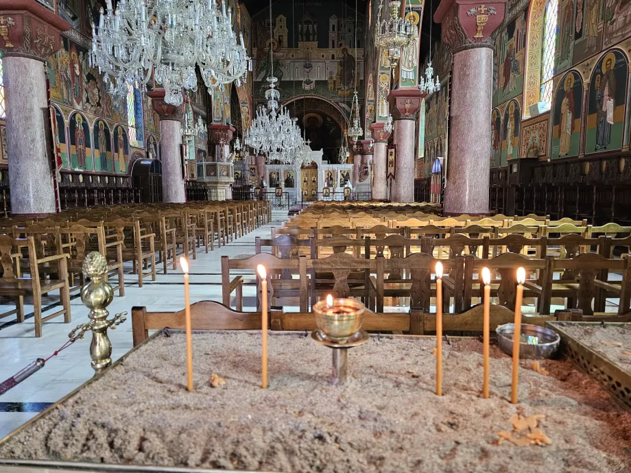 Chiesa di Evangelismos, interno