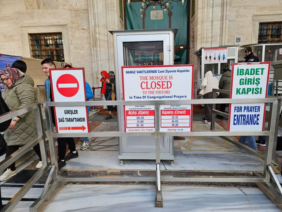 Moschea Blu, orari di apertura