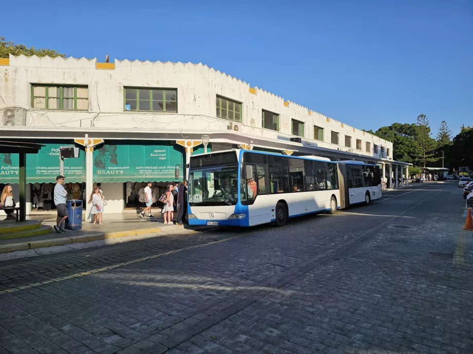 Stazione degli autobus di Rodi