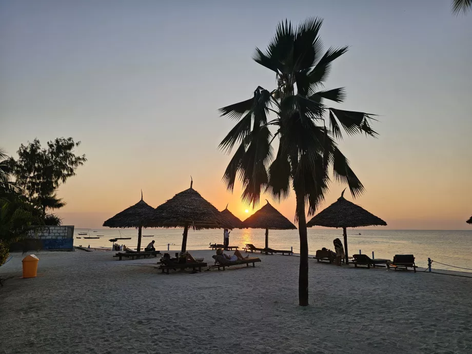 Tramonto direttamente dalla terrazza dell'hotel