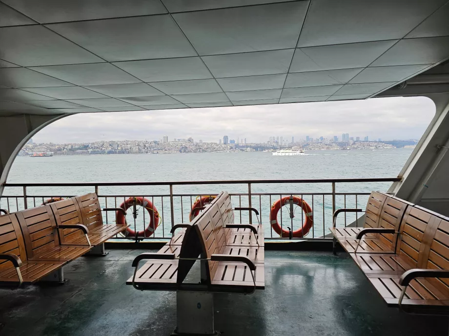 Ponte esterno del traghetto