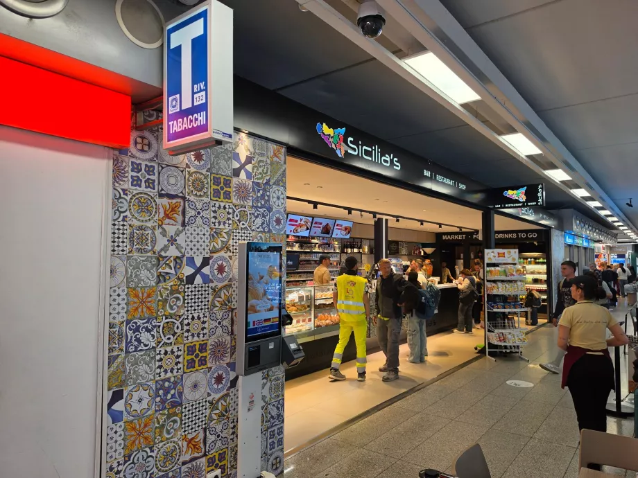 Rinfreschi e snack, Terminal A, Arrivi (area pubblica)
