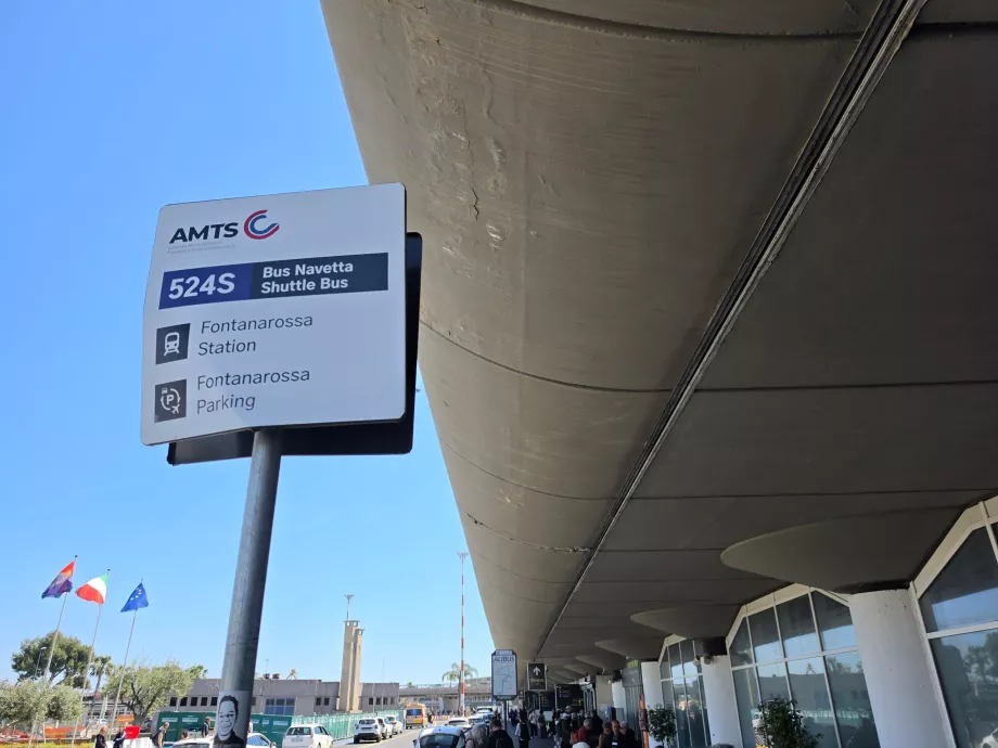 Fermate del bus navetta in direzione della stazione ferroviaria