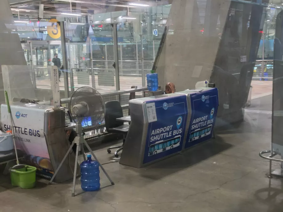 Bancone del check-in all'aeroporto di BKK