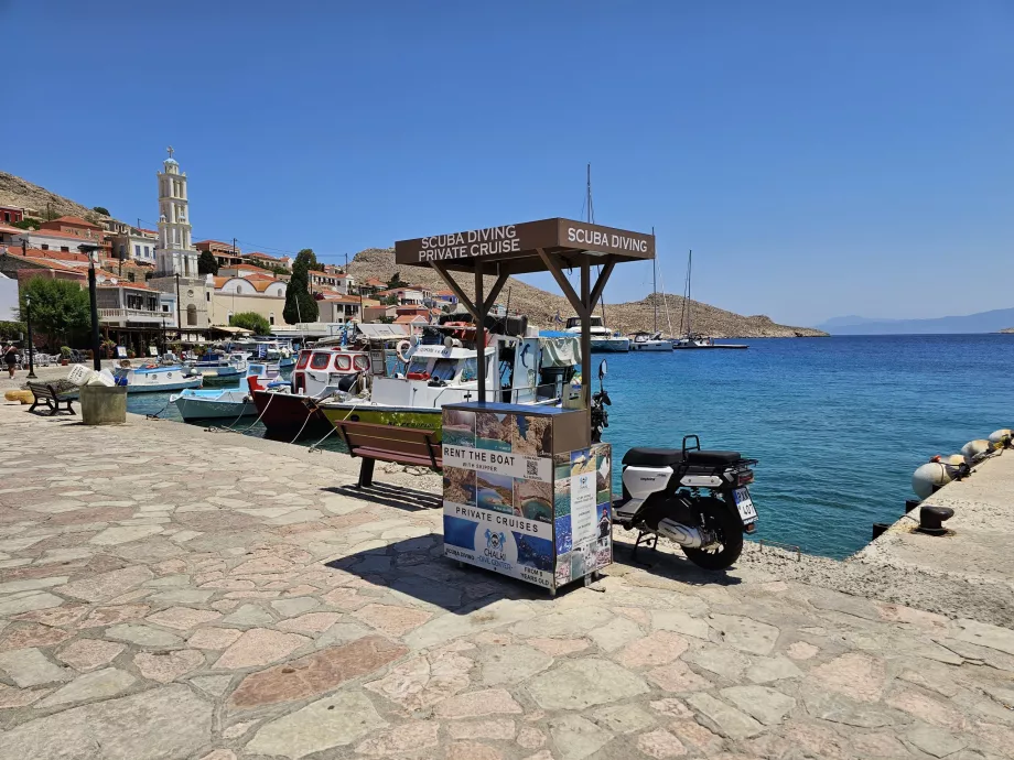 Offerte di escursioni, porto di Chalki