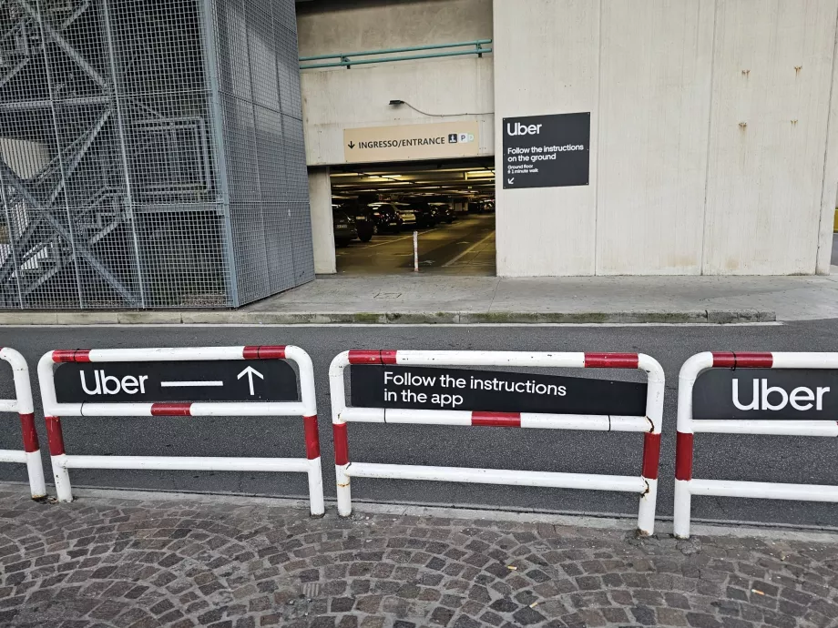 Indicazioni per raggiungere il punto di prelievo Uber