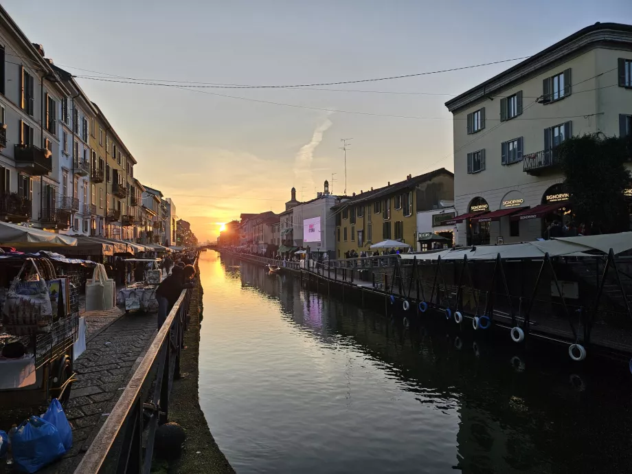 Tramonto sui Navigli
