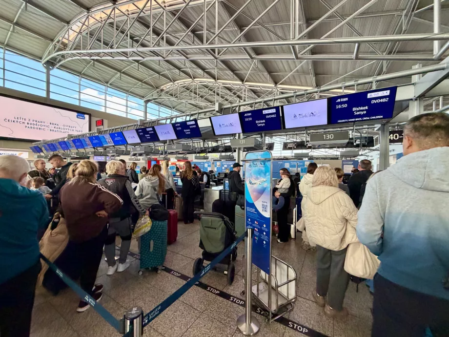 Check-in per il volo PRG-SYX con SCAT