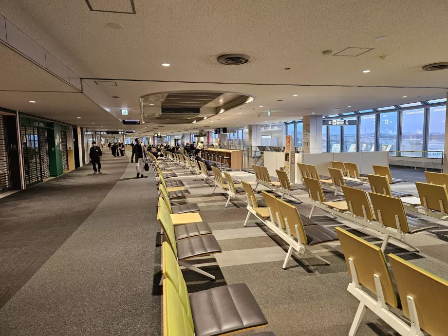 Zona di transito nella parte nazionale