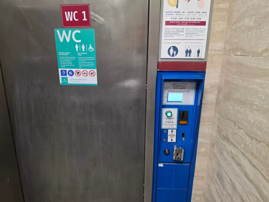 50 centesimi per la toilette in metropolitana